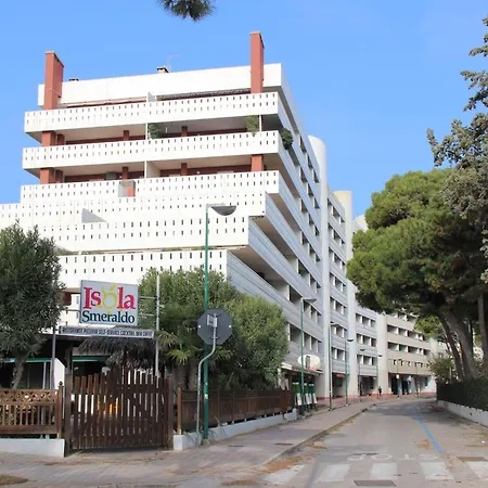 Spacious Flat Only 150mt From The * Lignano Sabbiadoro
