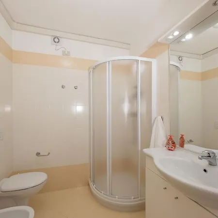 Spacious Flat Only 150mt From The